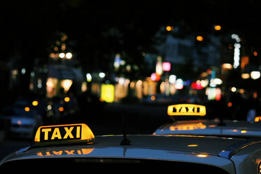 taxi service in big city